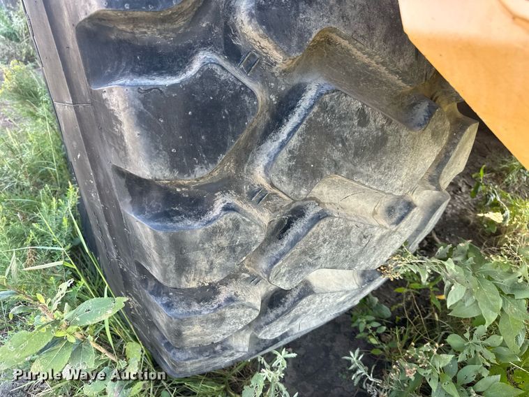 image for item DS2340 1998 Bell B40B  haul truck