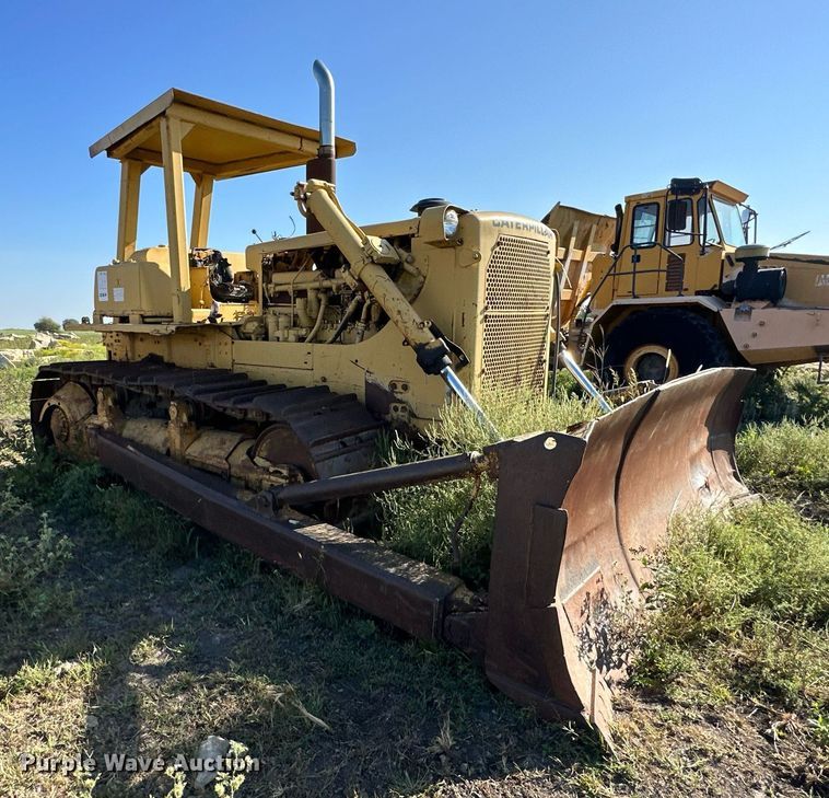 image for item DS2341 1971 Caterpillar D8H crawler tractor
