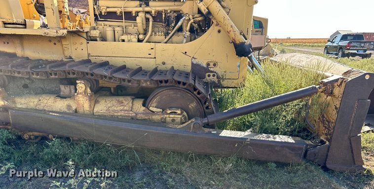 image for item DS2341 1971 Caterpillar D8H crawler tractor
