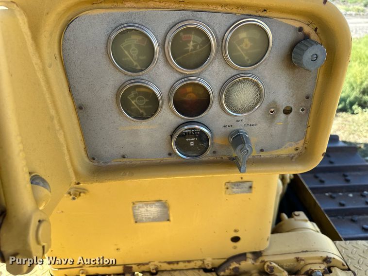 image for item DS2341 1971 Caterpillar D8H crawler tractor