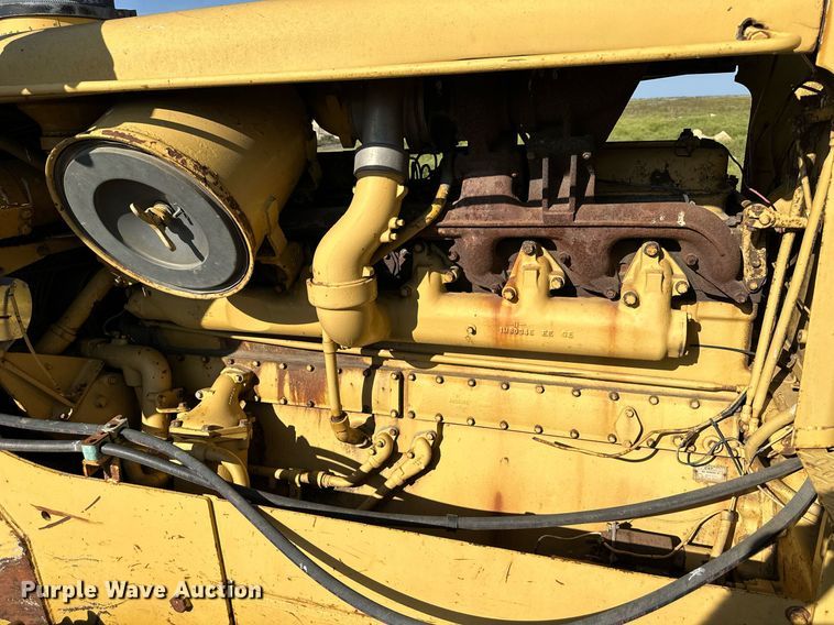 image for item DS2341 1971 Caterpillar D8H crawler tractor