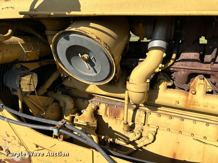 image for item DS2341 1971 Caterpillar D8H crawler tractor
