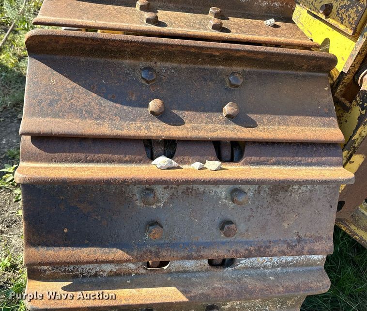 image for item DS2341 1971 Caterpillar D8H crawler tractor