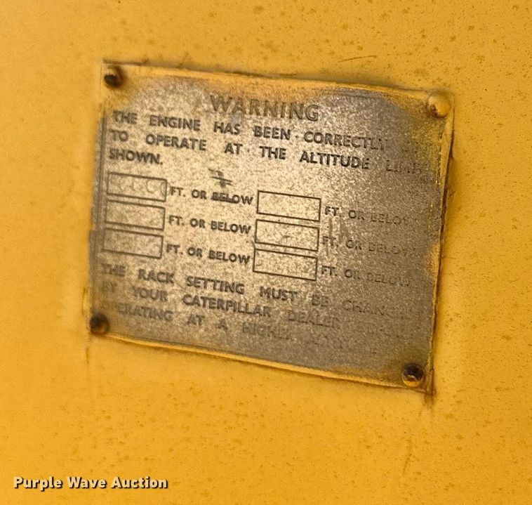 image for item DS2341 1971 Caterpillar D8H crawler tractor