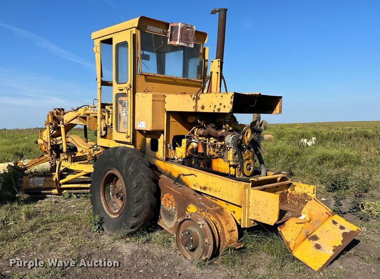 image for item DS2342 Galion T500 motor grader