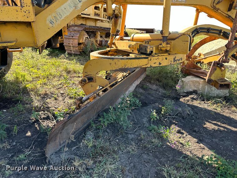 image for item DS2342 Galion T500 motor grader