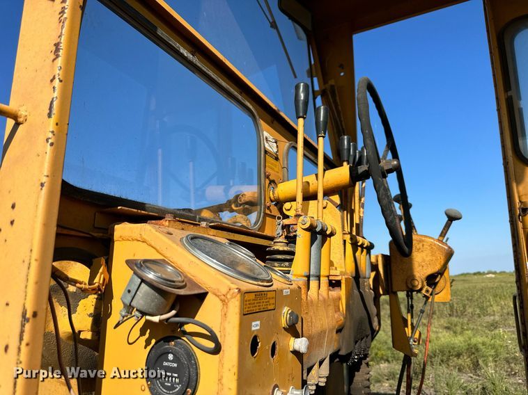 image for item DS2342 Galion T500 motor grader