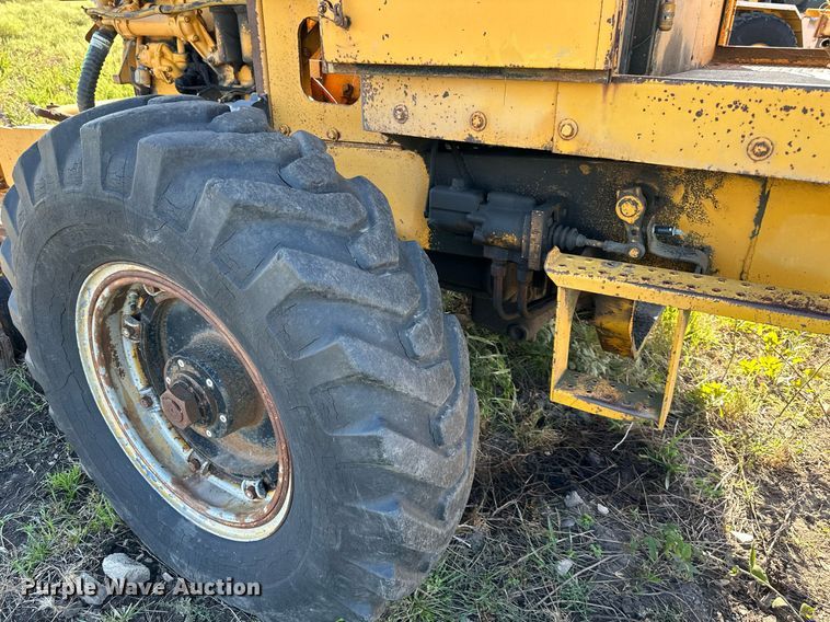 image for item DS2342 Galion T500 motor grader