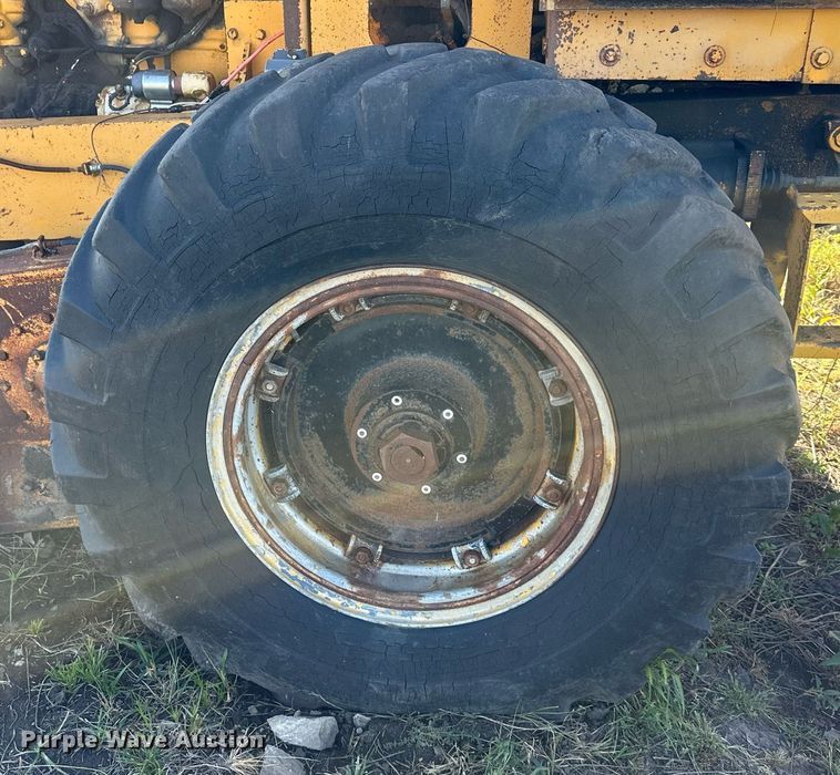 image for item DS2342 Galion T500 motor grader