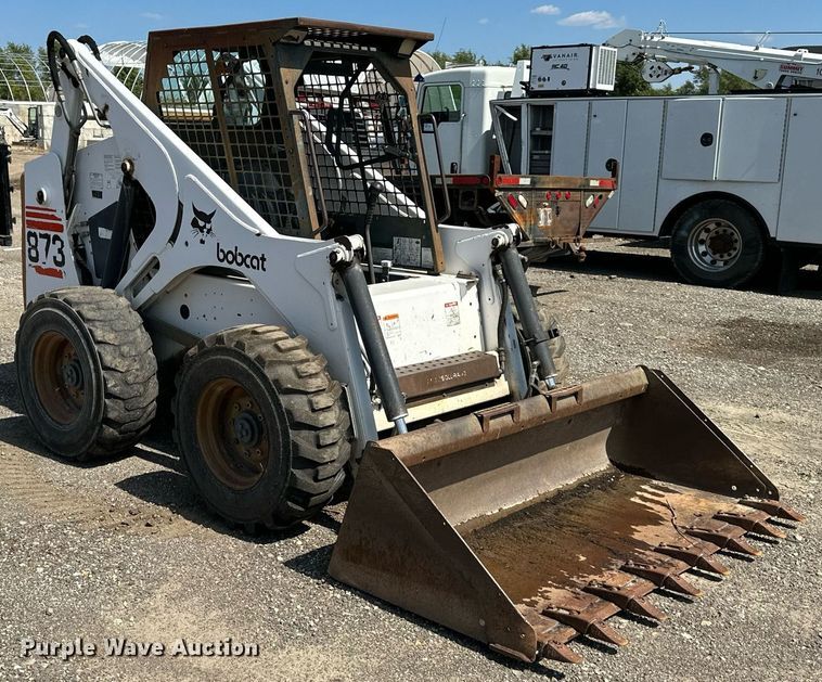 image for item DS2349 1999 Bobcat 873  skid steer loader