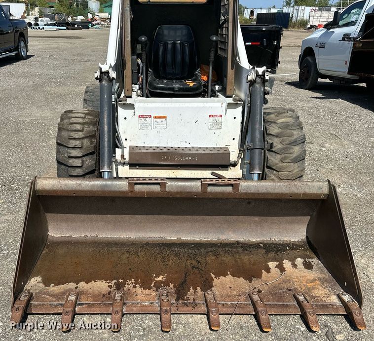 image for item DS2349 1999 Bobcat 873  skid steer loader