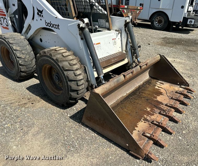 image for item DS2349 1999 Bobcat 873  skid steer loader