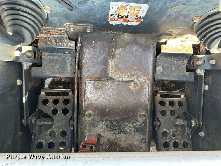 image for item DS2349 1999 Bobcat 873  skid steer loader