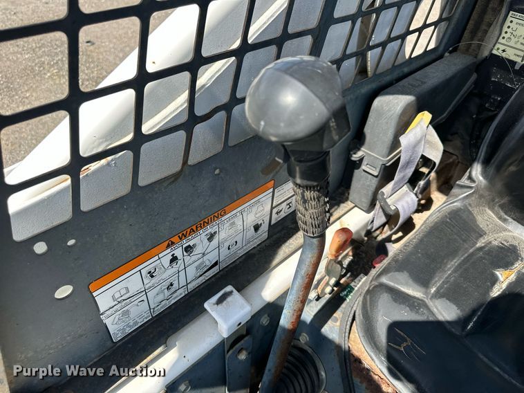 image for item DS2349 1999 Bobcat 873  skid steer loader