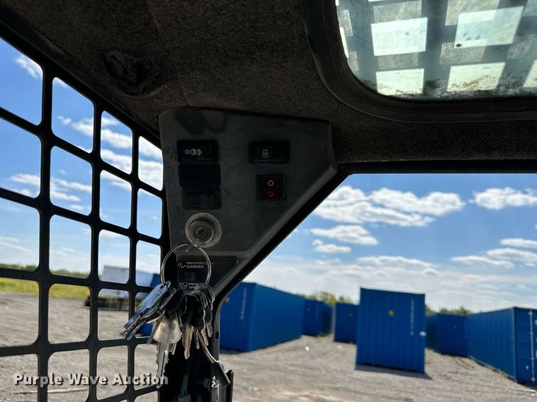 image for item DS2349 1999 Bobcat 873  skid steer loader