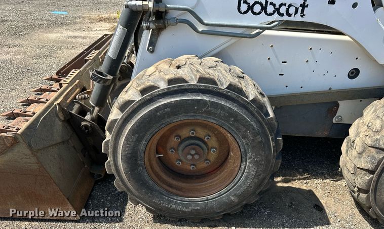 image for item DS2349 1999 Bobcat 873  skid steer loader