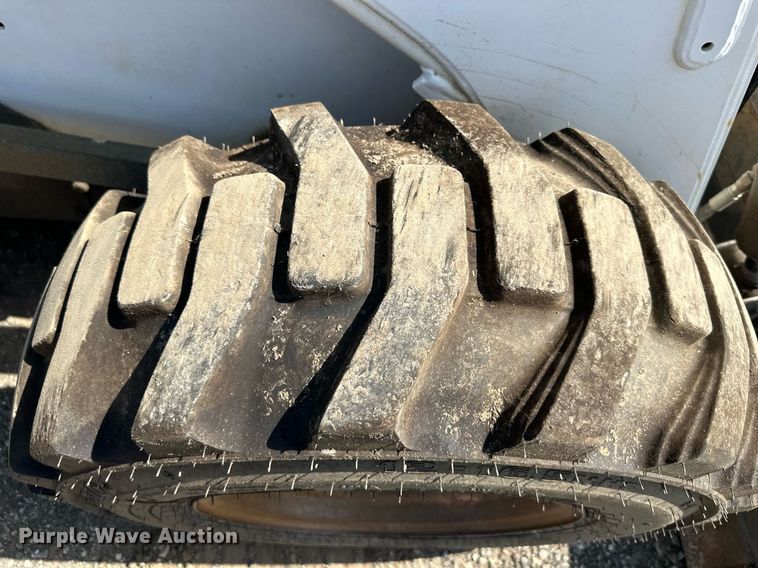 image for item DS2349 1999 Bobcat 873  skid steer loader