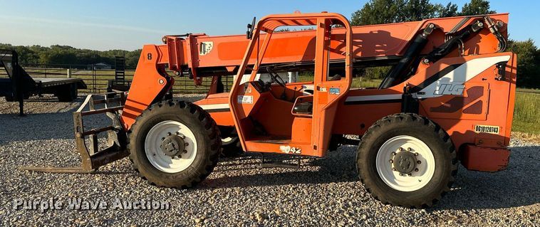 image for item DS2350 2013 JLG SkyTrak 8042  telehandler