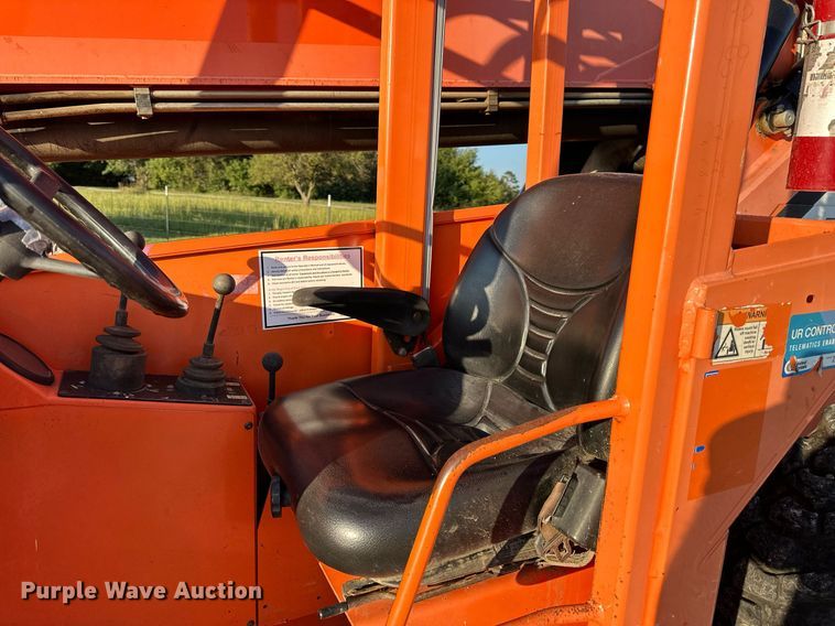 image for item DS2350 2013 JLG SkyTrak 8042  telehandler