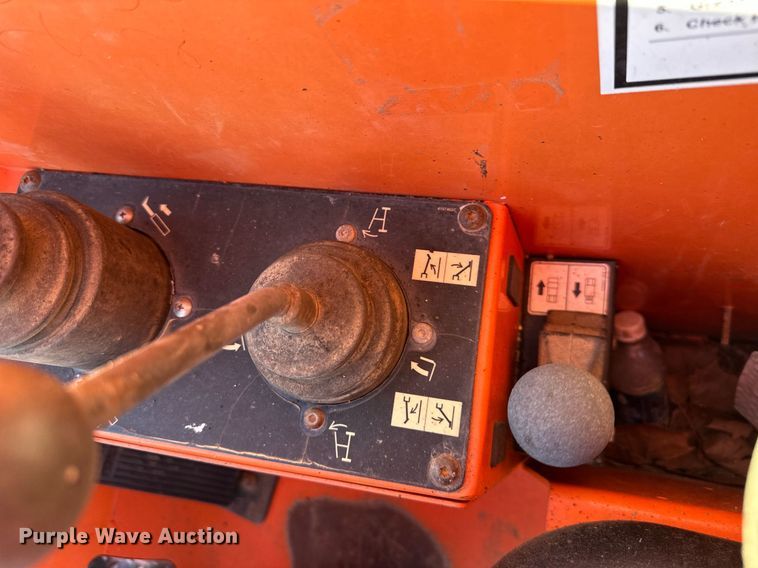 image for item DS2350 2013 JLG SkyTrak 8042  telehandler