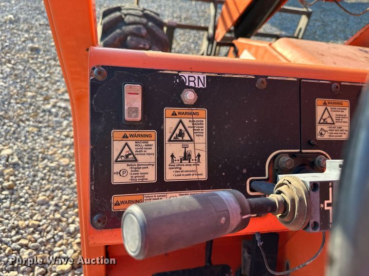 image for item DS2350 2013 JLG SkyTrak 8042  telehandler
