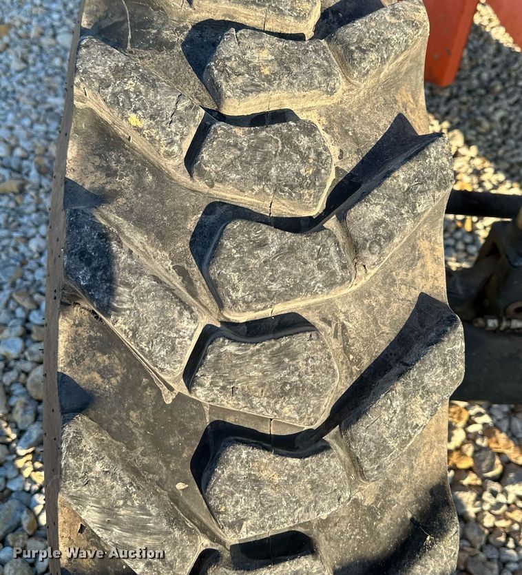 image for item DS2350 2013 JLG SkyTrak 8042  telehandler