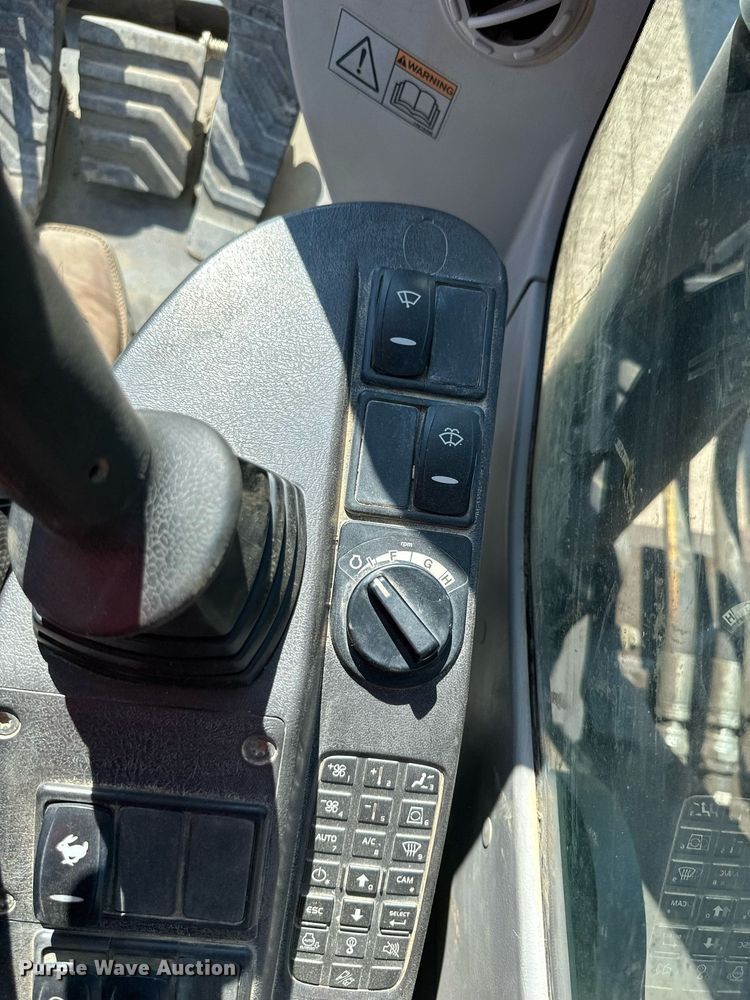 image for item DS2363 2013 Volvo ECR305CL  excavator