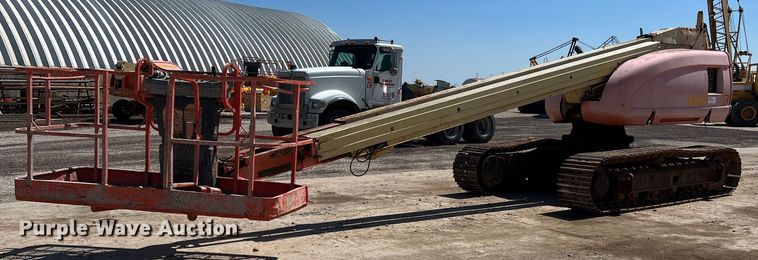 image for item DS2425 2001 JLG 600SC  boom lift