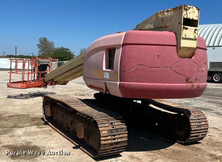 image for item DS2425 2001 JLG 600SC  boom lift