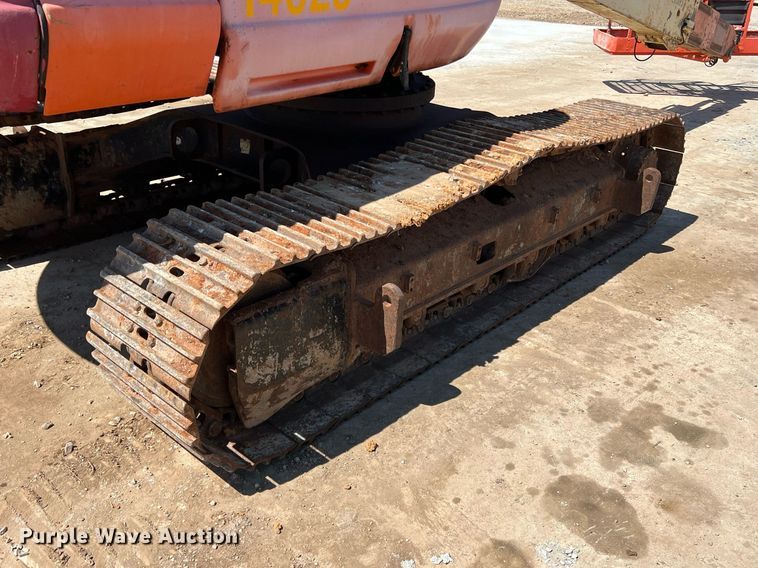 image for item DS2425 2001 JLG 600SC  boom lift