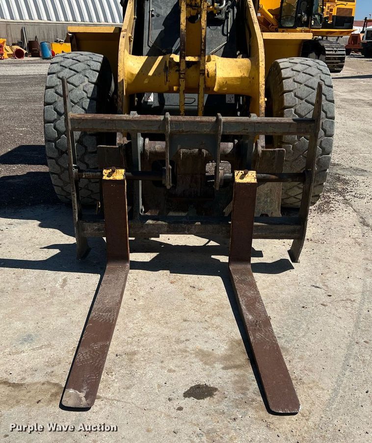 image for item DS2426 2007 Komatsu WA320-5L  wheel loader