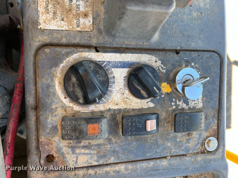 image for item DS2426 2007 Komatsu WA320-5L  wheel loader