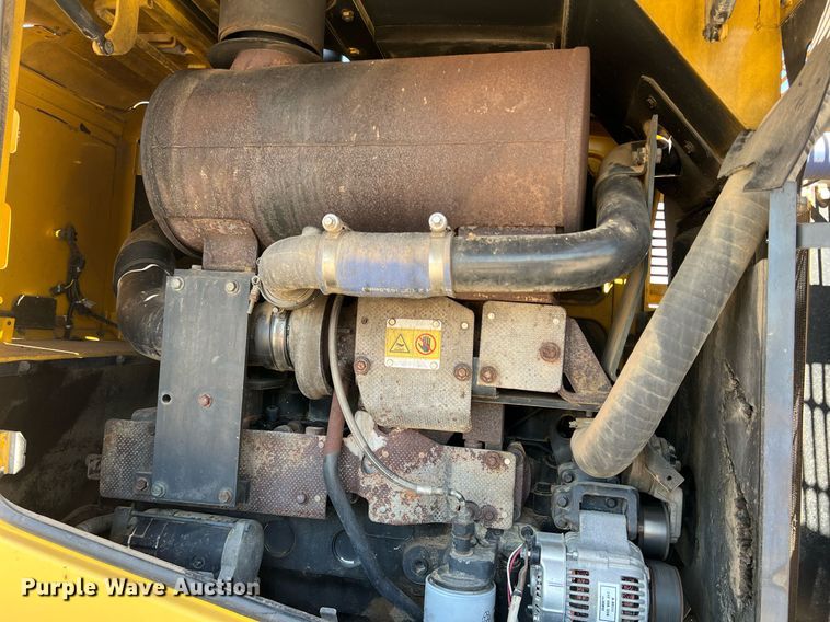 image for item DS2426 2007 Komatsu WA320-5L  wheel loader