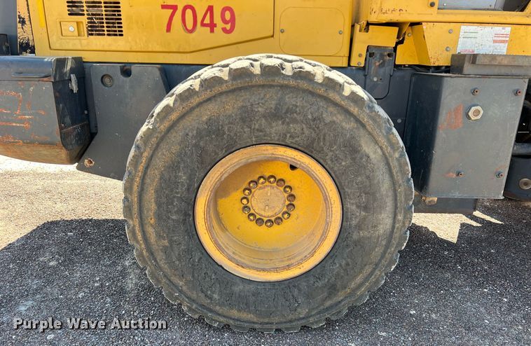 image for item DS2426 2007 Komatsu WA320-5L  wheel loader