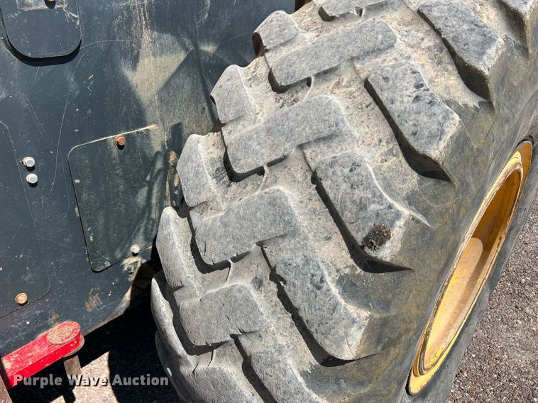 image for item DS2426 2007 Komatsu WA320-5L  wheel loader