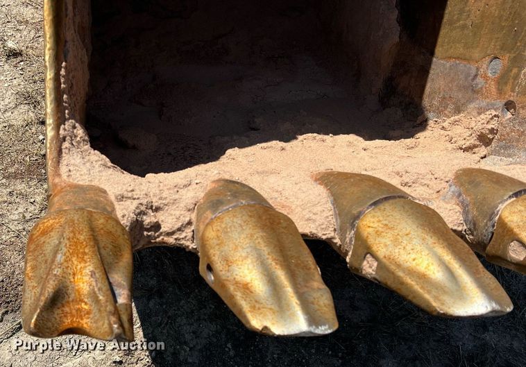 image for item DS2427 Excavator bucket