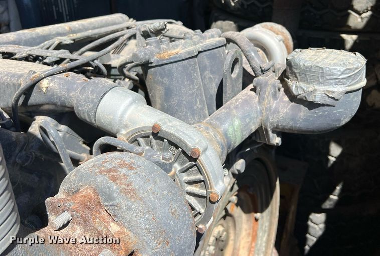 image for item DS2429 Mercedes Benz OM 422 A  engine