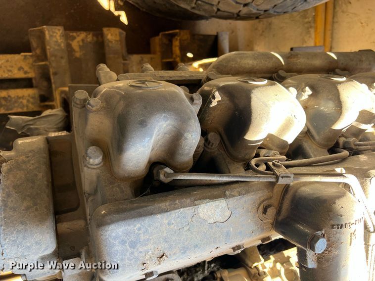 image for item DS2429 Mercedes Benz OM 422 A  engine