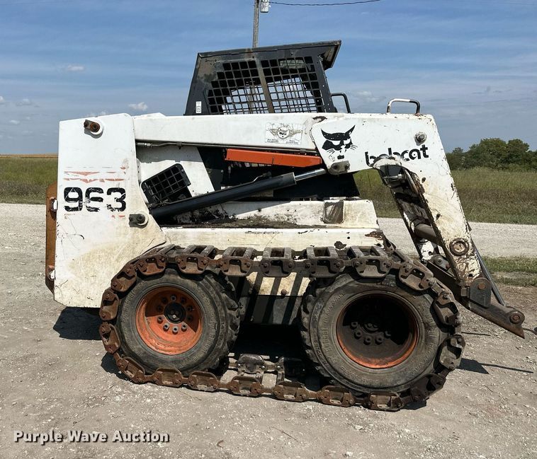 image for item DV1003 1997 Bobcat 963  skid steer loader