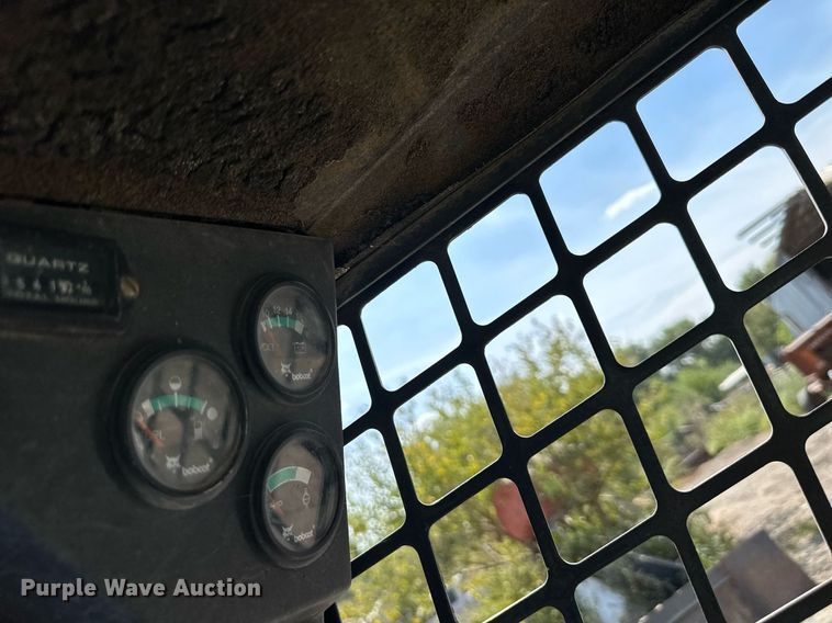 image for item DV1003 1997 Bobcat 963  skid steer loader