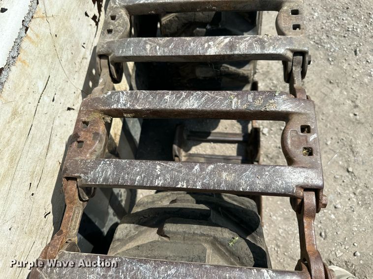 image for item DV1003 1997 Bobcat 963  skid steer loader