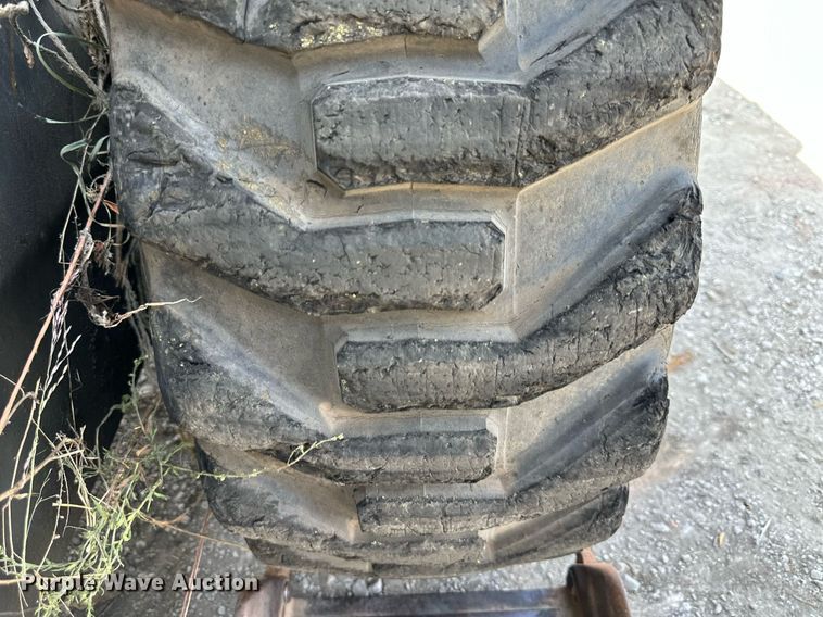 image for item DV1003 1997 Bobcat 963  skid steer loader