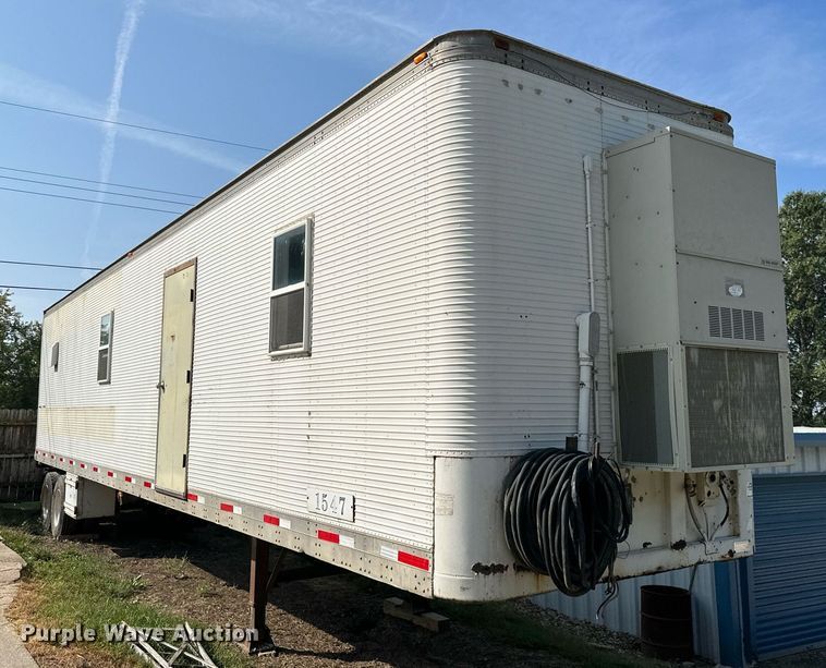 image for item DV1005 1985 Fruehauf DDT mobile office