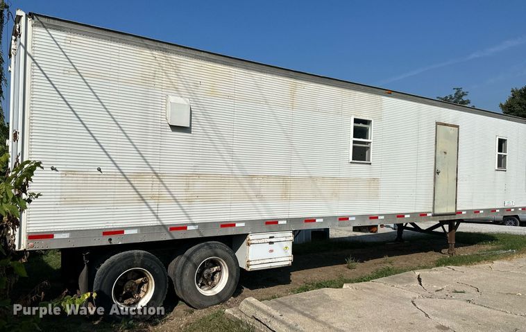 image for item DV1005 1985 Fruehauf DDT mobile office