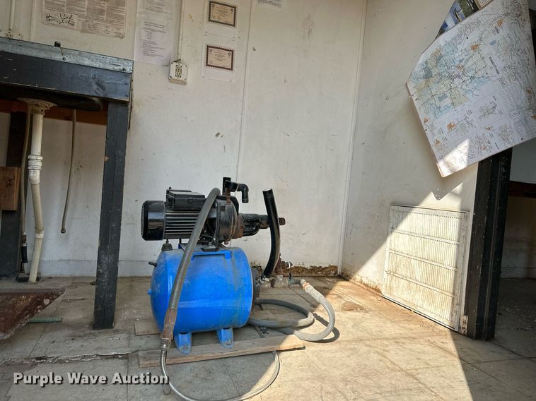 image for item DV1005 1985 Fruehauf DDT mobile office