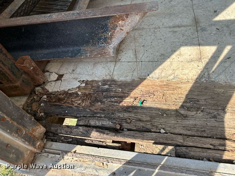 image for item DV1005 1985 Fruehauf DDT mobile office