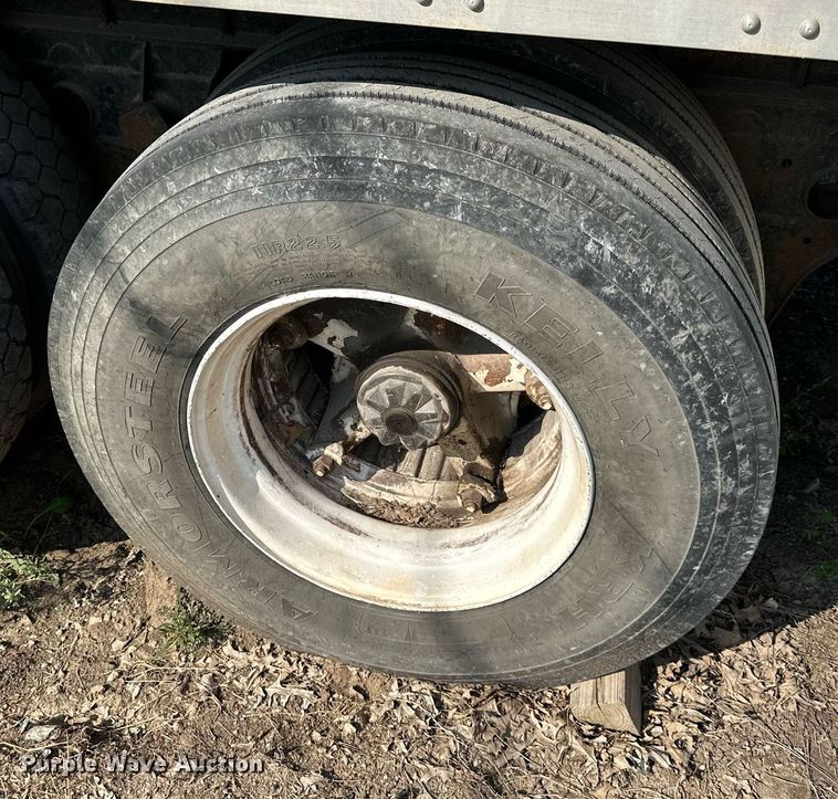 image for item DV1005 1985 Fruehauf DDT mobile office