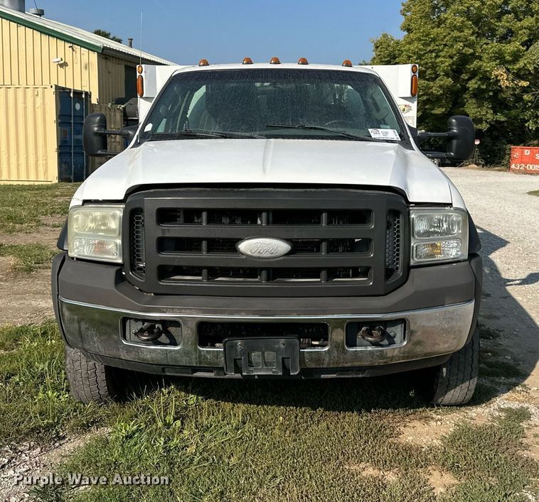 image for item DV1006 2005 Ford F450 Super Duty  utility / service truck