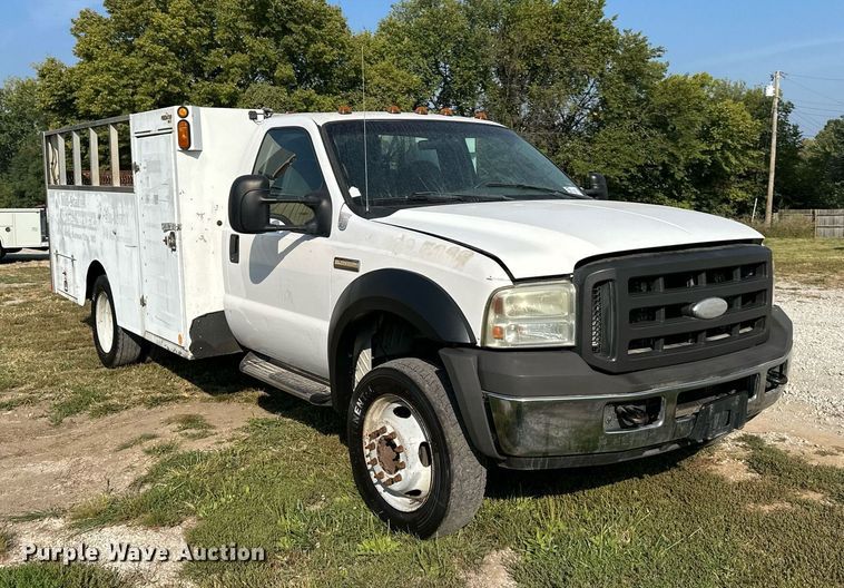 image for item DV1006 2005 Ford F450 Super Duty  utility / service truck