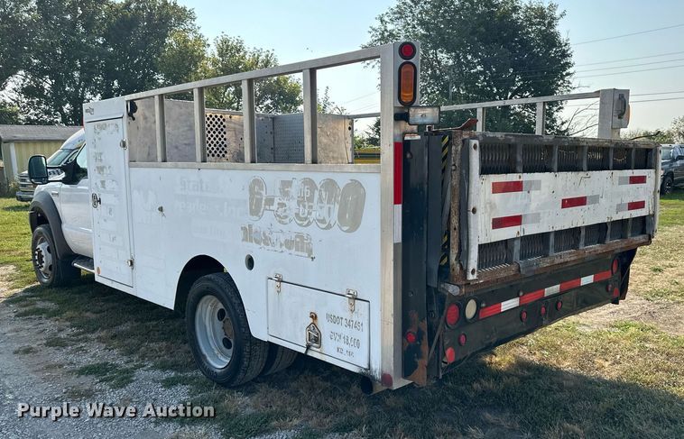 image for item DV1006 2005 Ford F450 Super Duty  utility / service truck